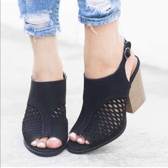 Black Cutout Open Buckle Strap Stacked Heel - Picture 1 of 6